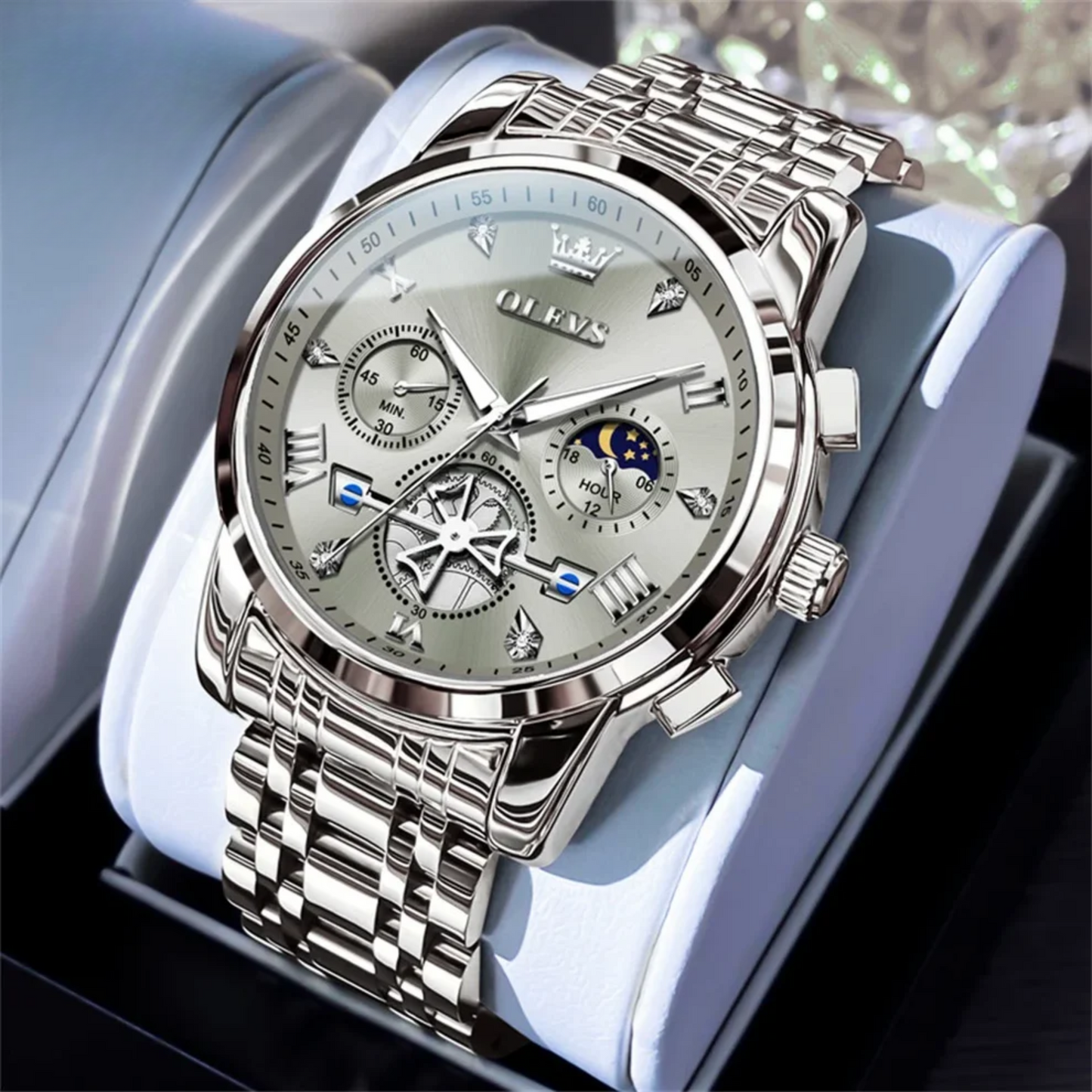 Luxury Men’s Watch with Classic Design and Modern Features