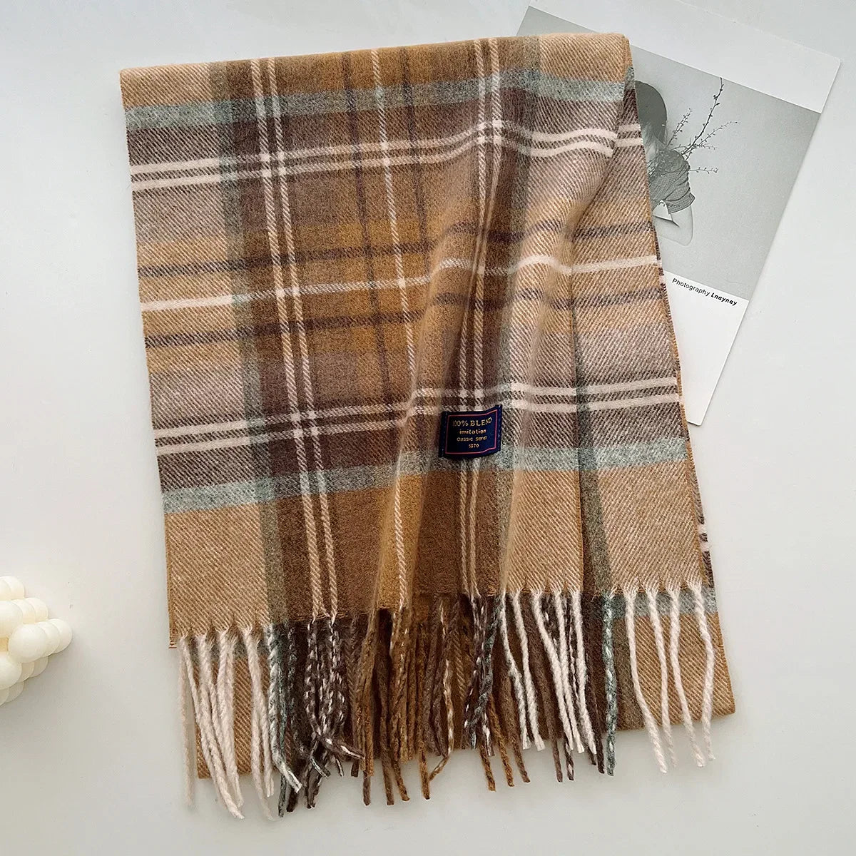 Classic Checkered Scarf with Fringes – Style and Comfort