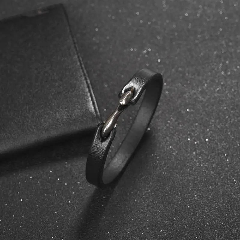Herrenarmband – Minimalistischer Stil mit Magnetverschluss