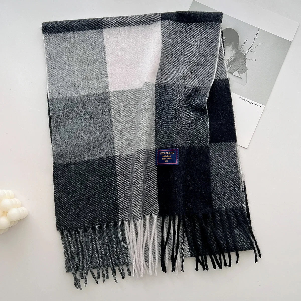 Classic Checkered Scarf with Fringes – Style and Comfort