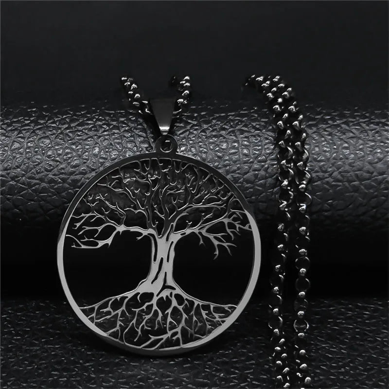Tree of Life Men’s Necklace – Symbol of Strength and Connection