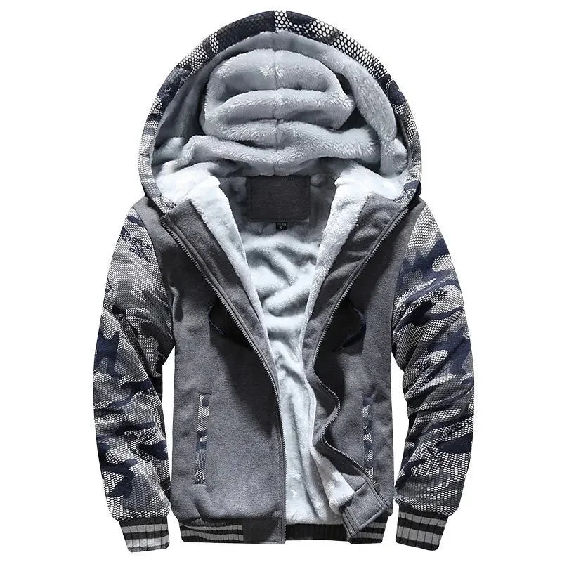 Men’s Fleece-Lined Hoodie with Camouflage Sleeves and Full Insulation