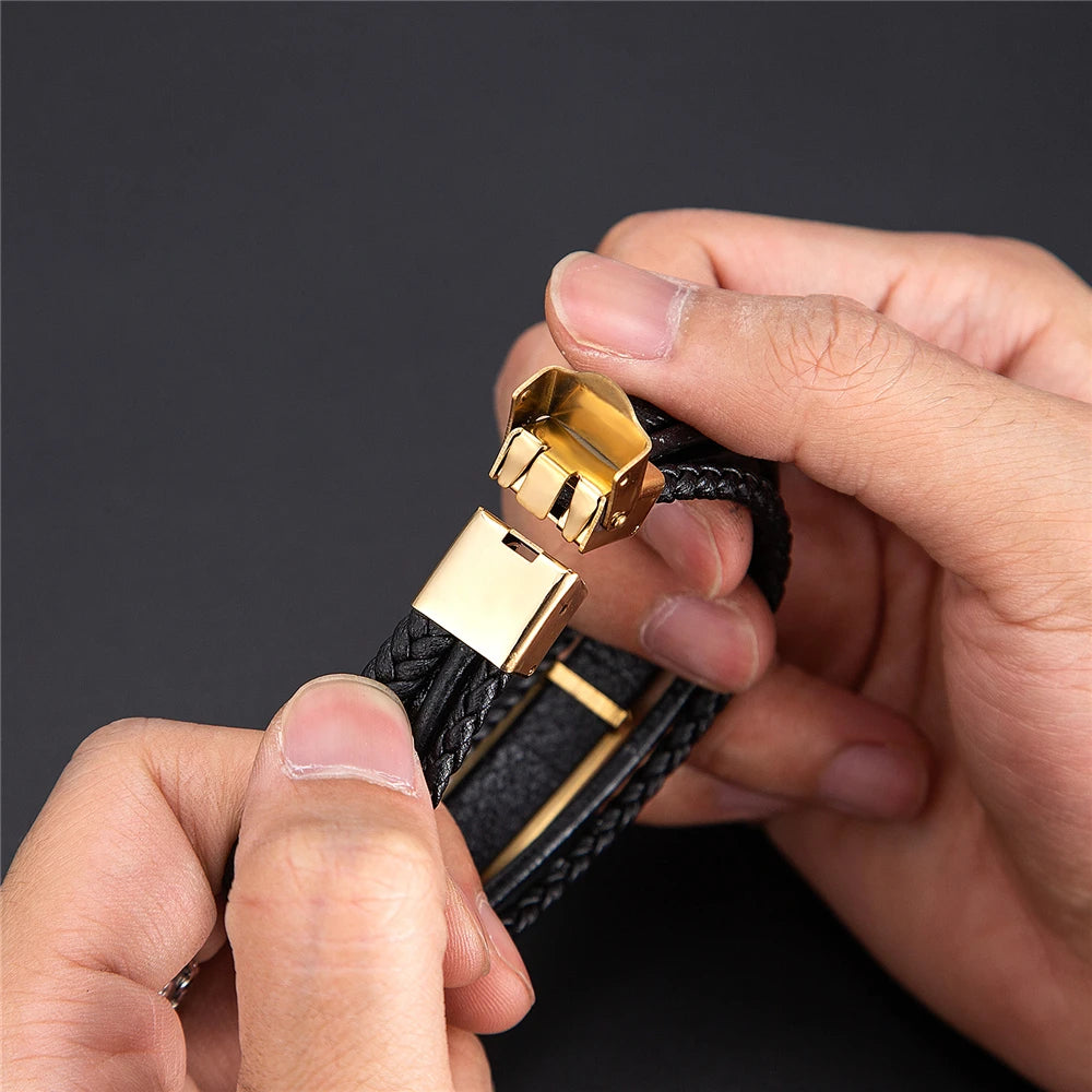 Men’s Leather Bracelet with Stainless Steel Plate – Minimalist
