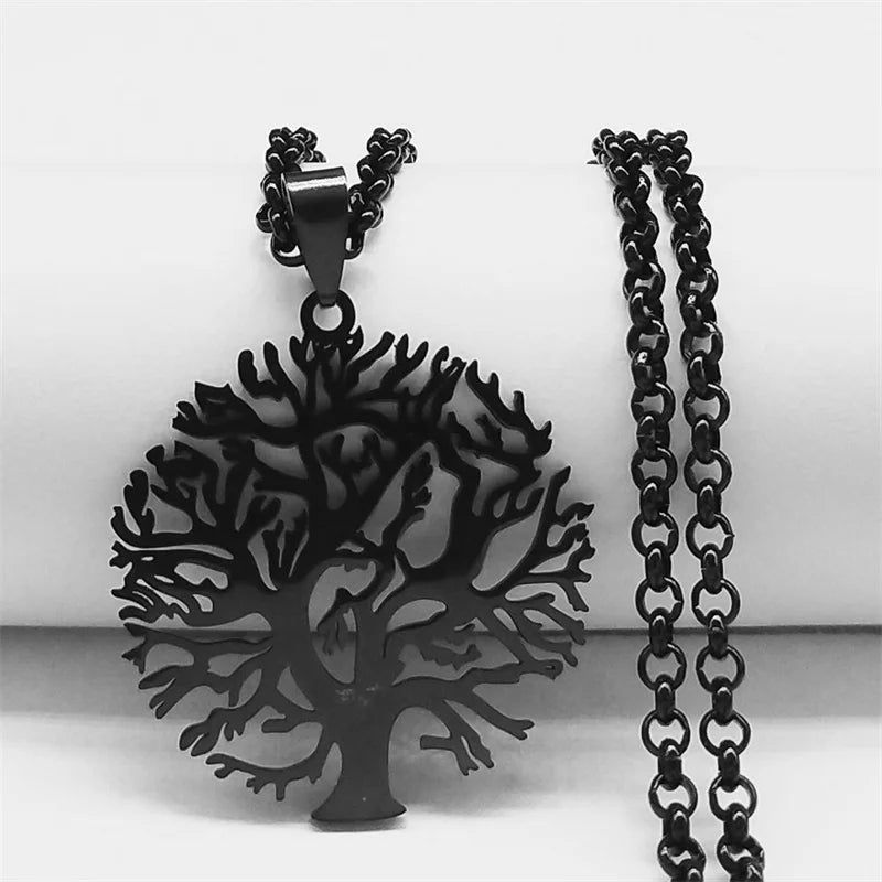 Tree of Life Men’s Necklace – Symbol of Strength and Connection