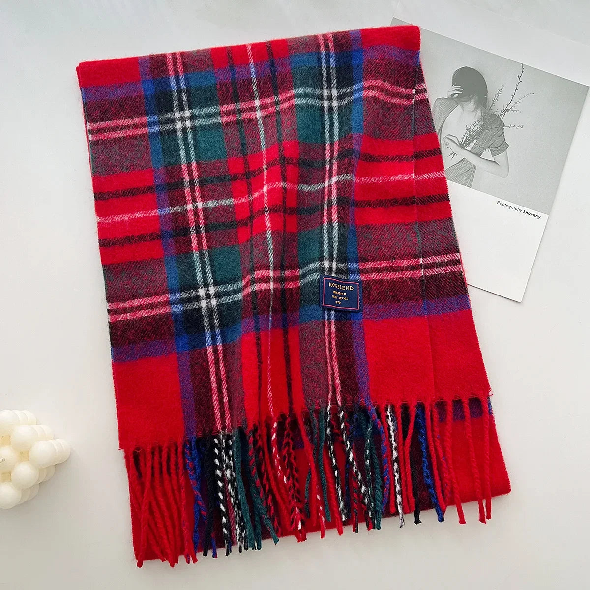 Classic Checkered Scarf with Fringes – Style and Comfort