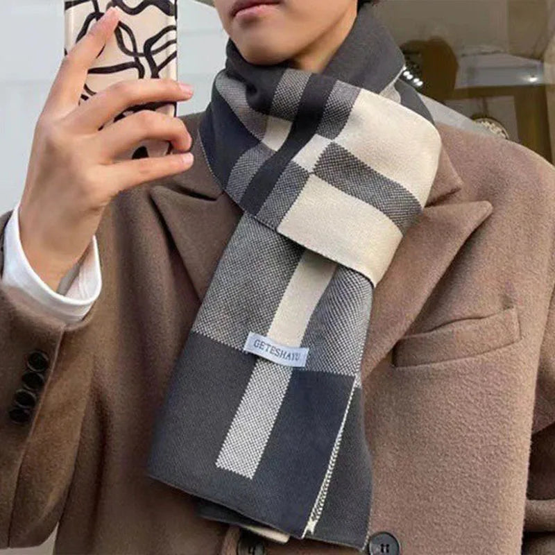 Men’s Geometric Scarf – Modern and Bold Style