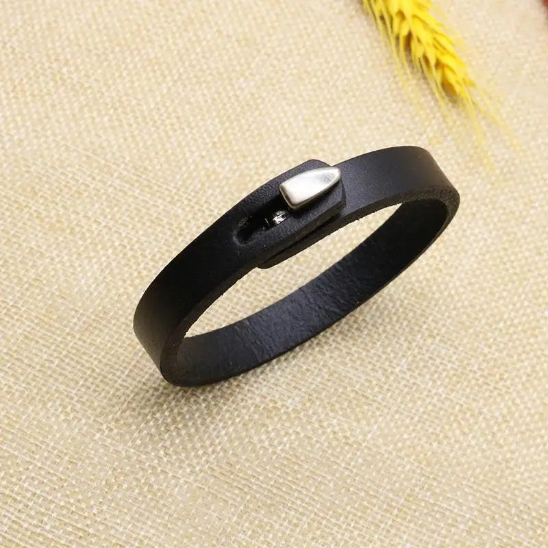 Herrenarmband – Minimalistischer Stil mit Magnetverschluss