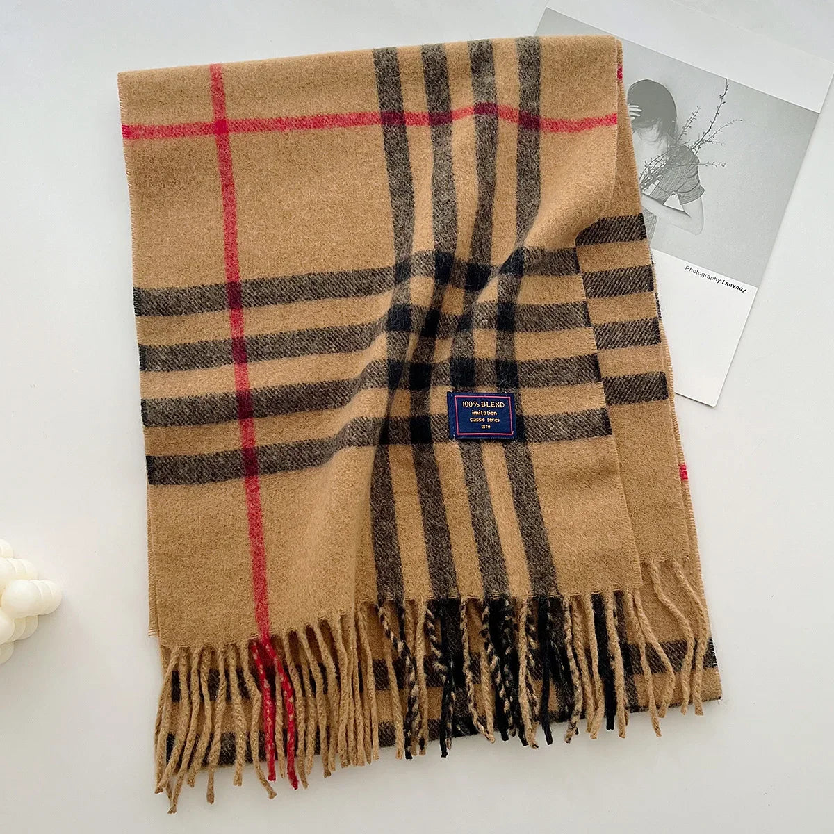Classic Checkered Scarf with Fringes – Style and Comfort