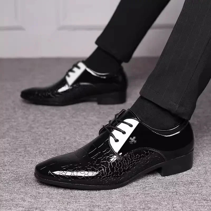 Spitz zulaufende Schuhe in Übergröße – Die neuesten italienischen Oxford-Schuhe für Herren