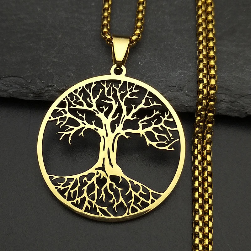 Tree of Life Men’s Necklace – Symbol of Strength and Connection