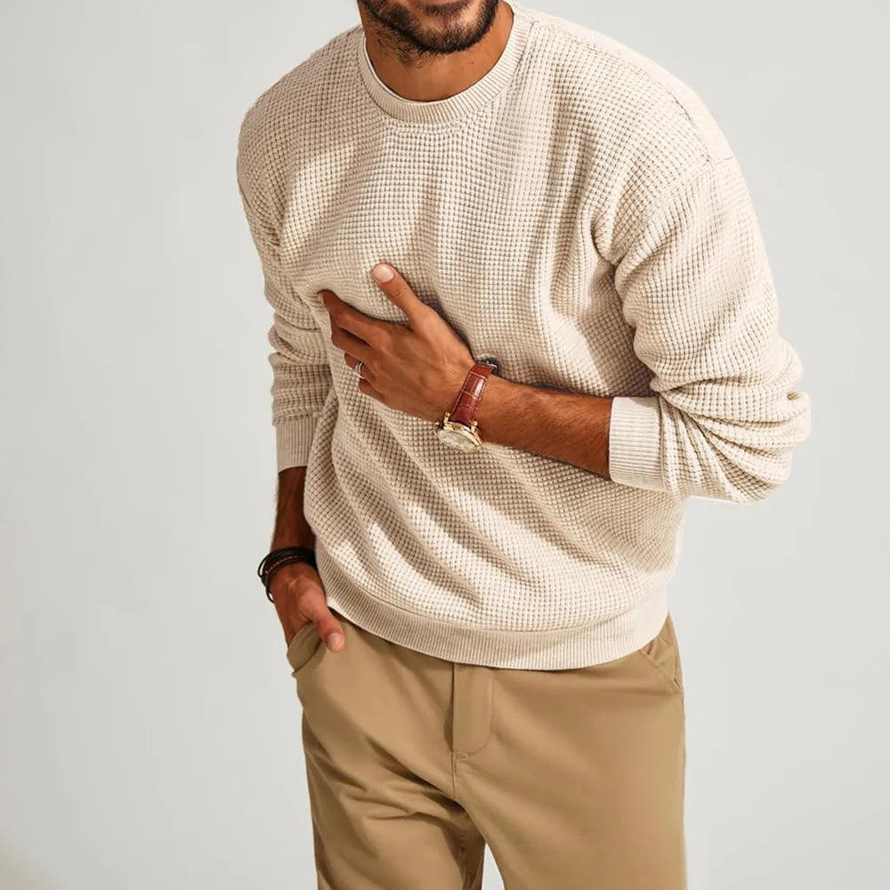 Urban Classic: Solid Color Wedge-Top Pullover Sweater for Men – Soft Knit & Stylish Fit
