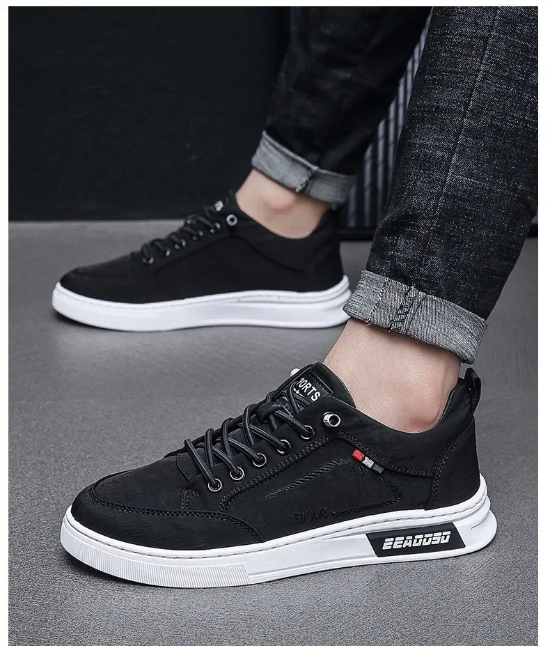 Men's Casual Lace-up Sneakers - Low and Modern Casual Shoes
