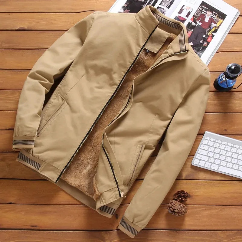 Men’s Casual Jacket with Thermal Lining and Modern Design