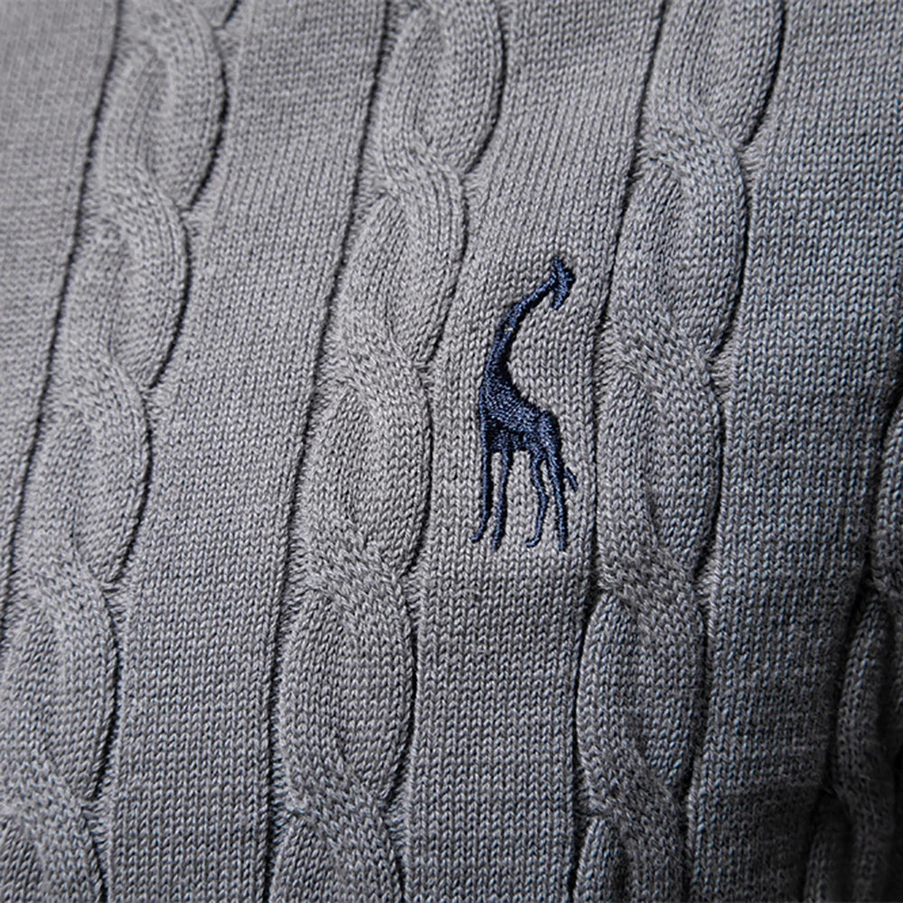 Men’s Cable Knit Sweater with Embroidery – Classic Style with a Unique Touch
