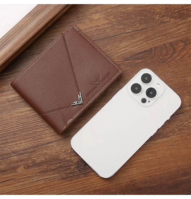 Men’s Bifold Wallet with Elegant Stitch Detailing – Slim and Functional