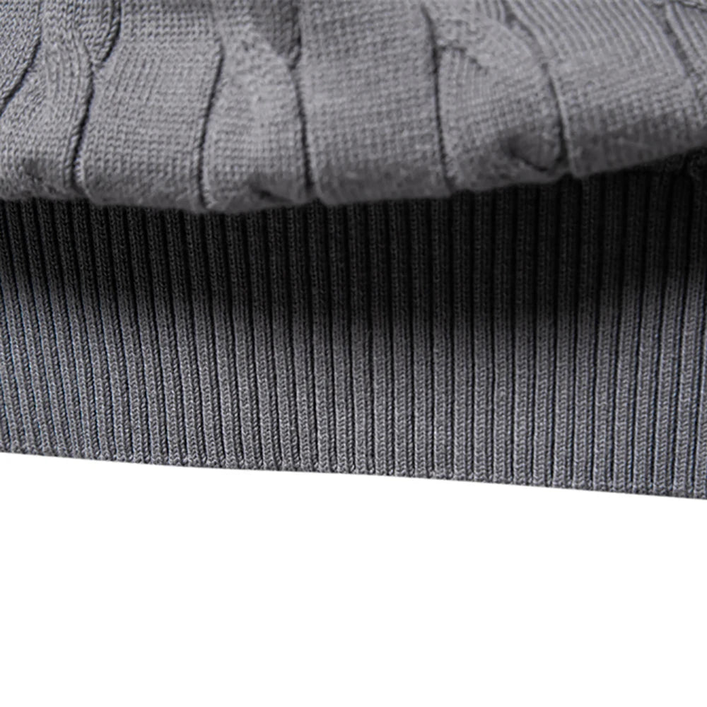 Men’s Cable Knit Sweater with Embroidery – Classic Style with a Unique Touch
