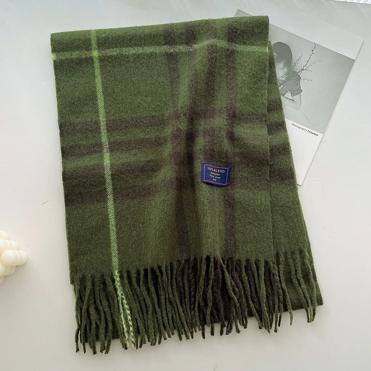 Classic Checkered Scarf with Fringes – Style and Comfort