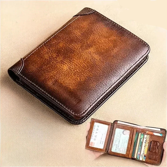 Men’s Leather Wallet with Classic Design and Reinforced Stitching