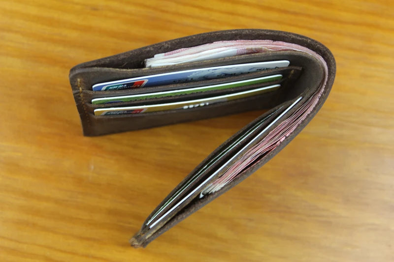 Men’s Wallet – Compact Model with Coin Pocket