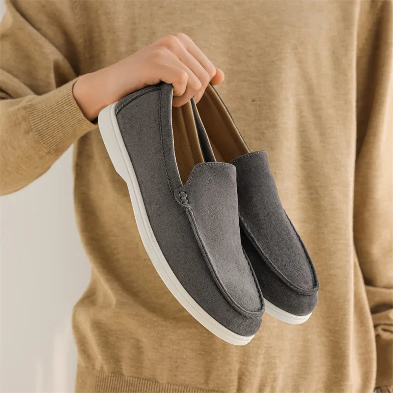 Loafer aus Leder und Wildleder – Klassischer britischer Stil, Herrenschuh
