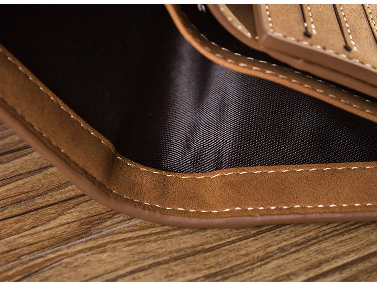 Men’s Synthetic Leather Wallet – Classic and Functional Design