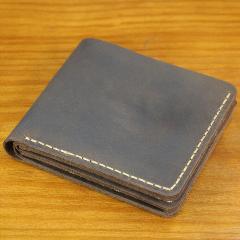 Men’s Wallet – Compact Model with Coin Pocket