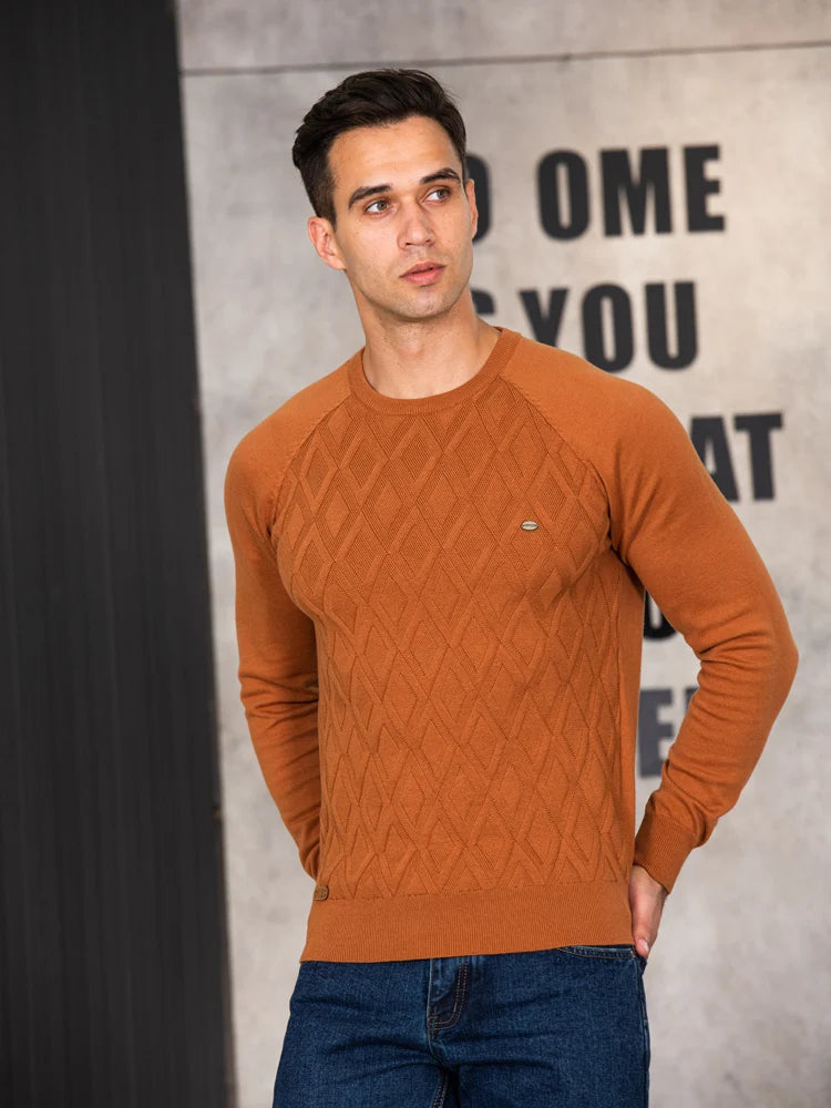 Men’s Diamond Knit Sweater – Subtle Elegance for Cold Days