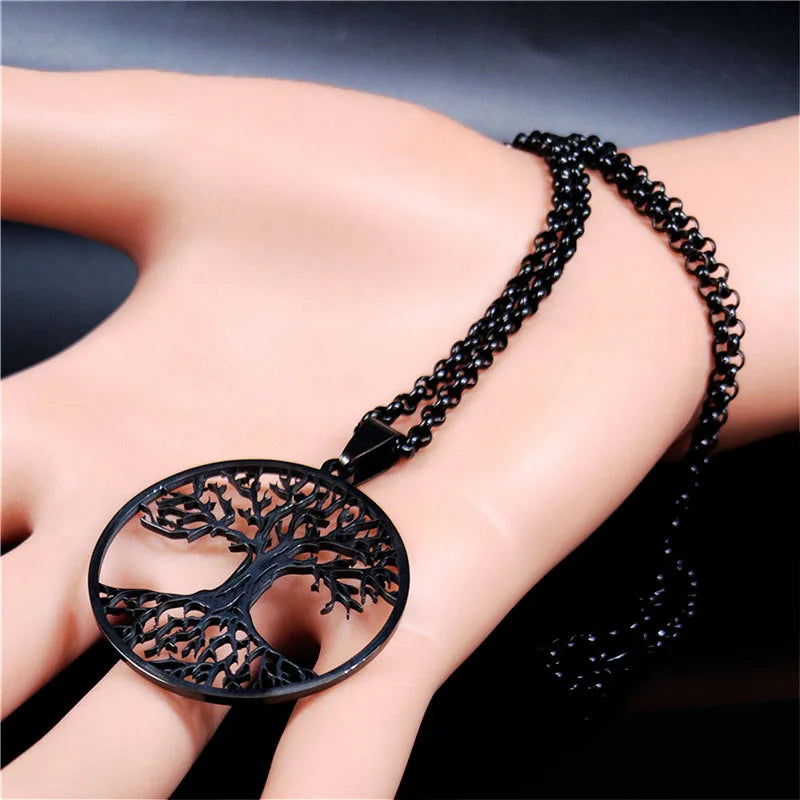 Tree of Life Men’s Necklace – Symbol of Strength and Connection