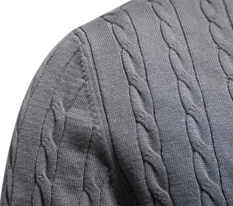 Men’s Cable Knit Sweater with Embroidery – Classic Style with a Unique Touch