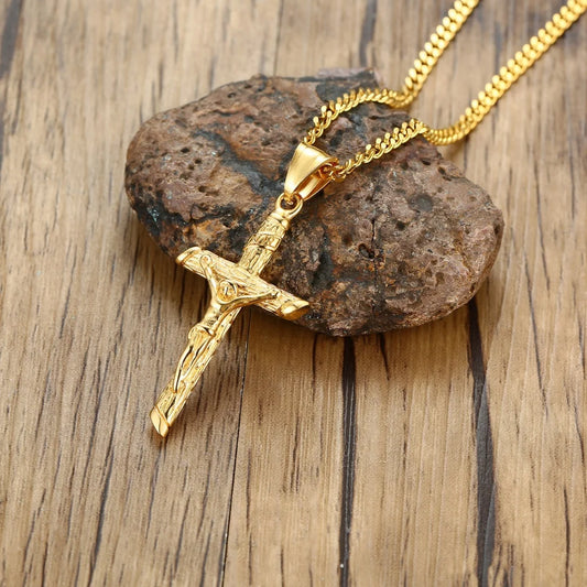 Gold Crucifix Pendant Necklace – Classic Religious Design