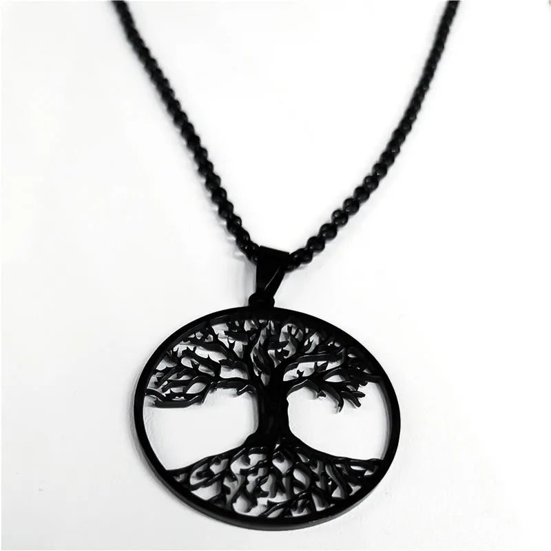 Tree of Life Men’s Necklace – Symbol of Strength and Connection