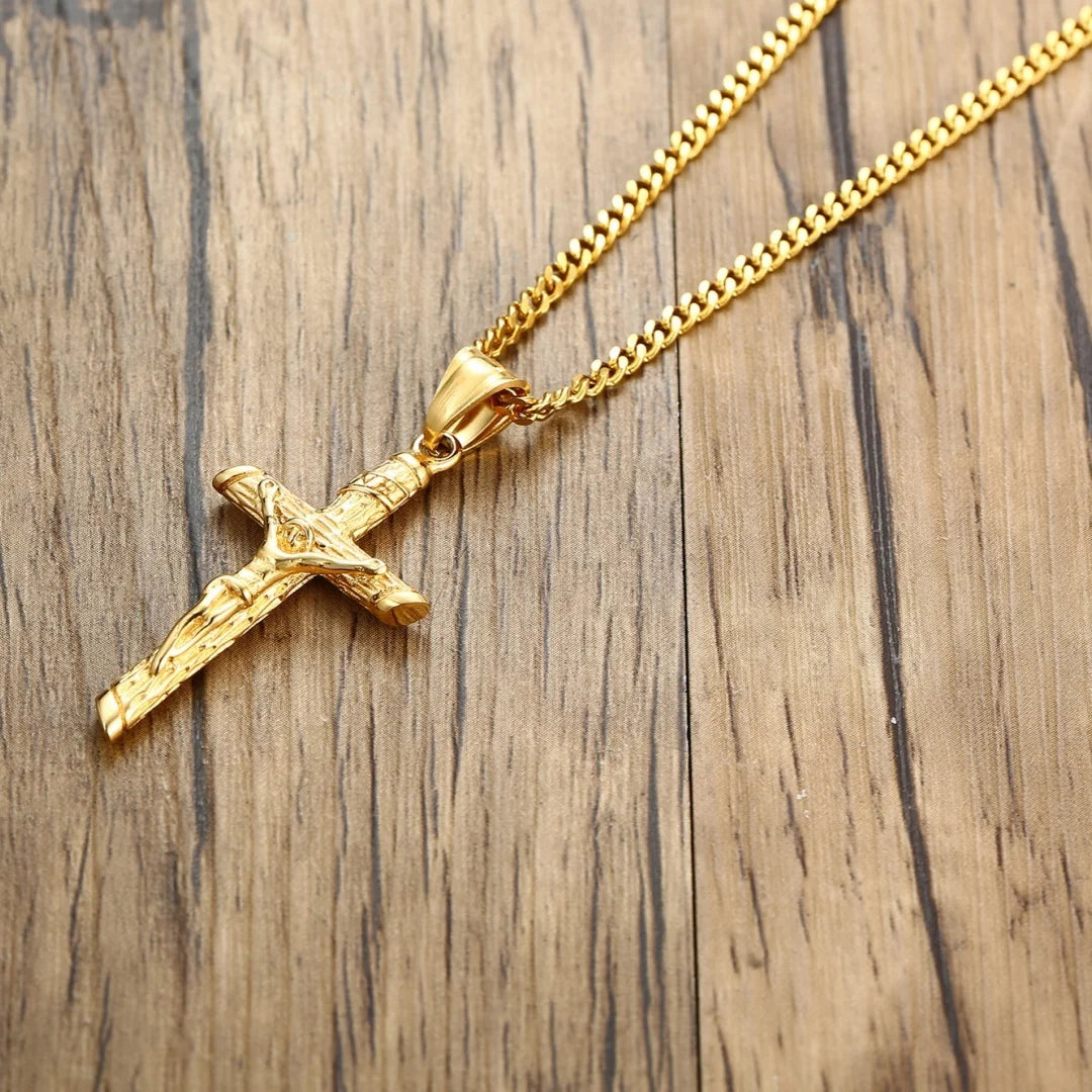 Gold Crucifix Pendant Necklace – Classic Religious Design