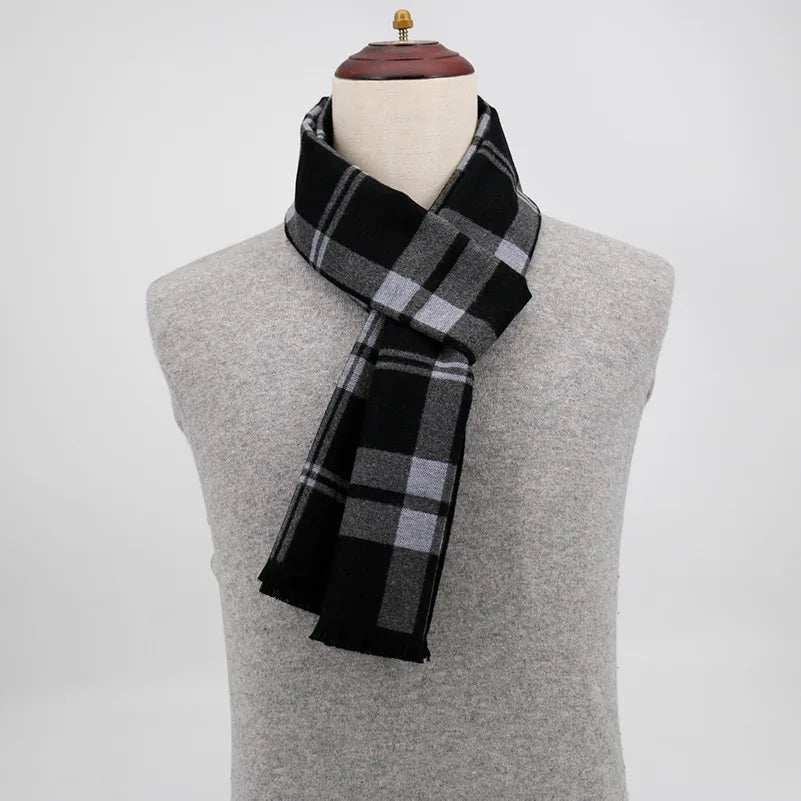 Men’s Minimalist Scarf with Herringbone Detail
