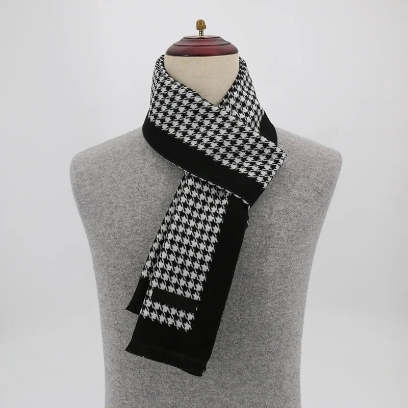 Men’s Minimalist Scarf with Herringbone Detail