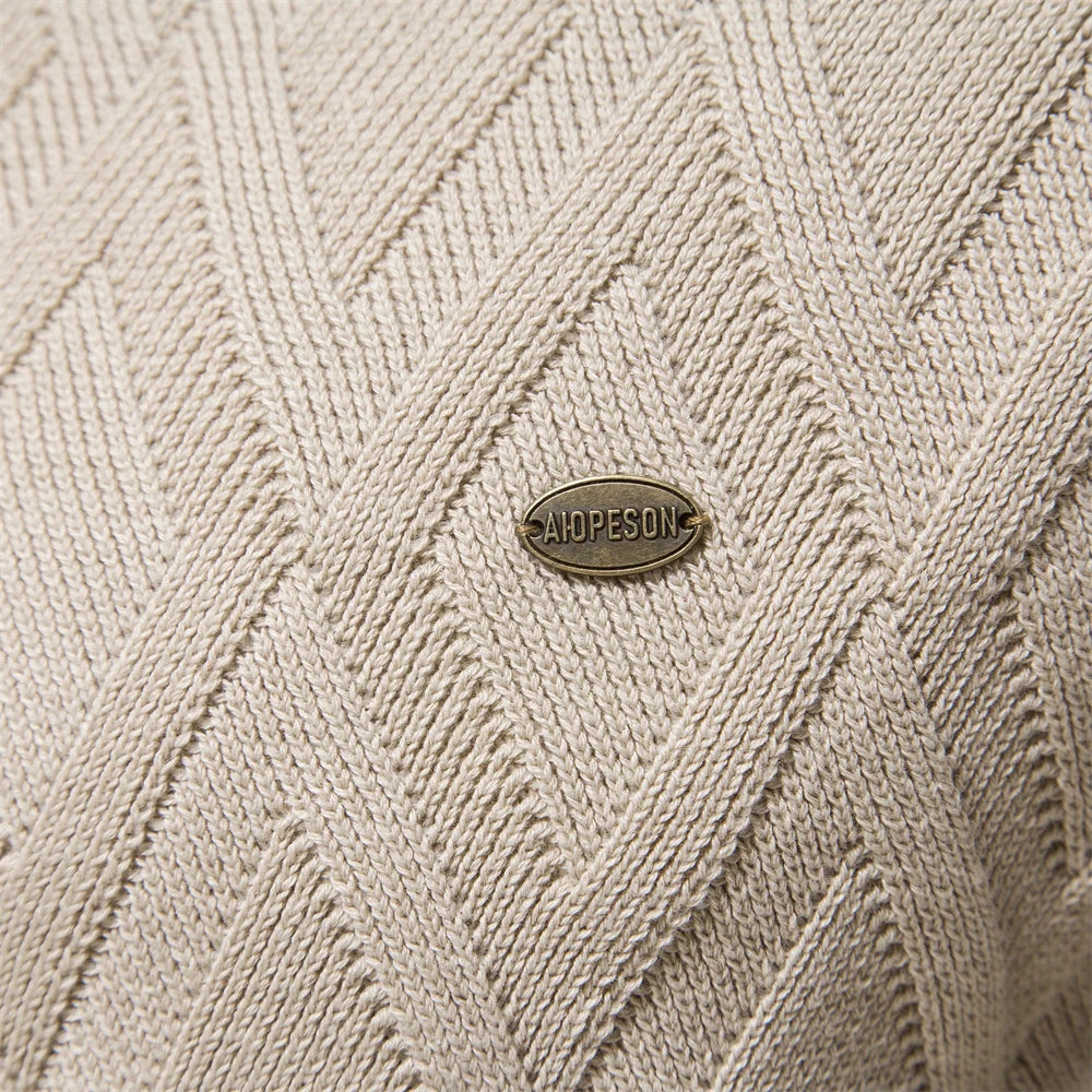 Men’s Diamond Knit Sweater – Subtle Elegance for Cold Days