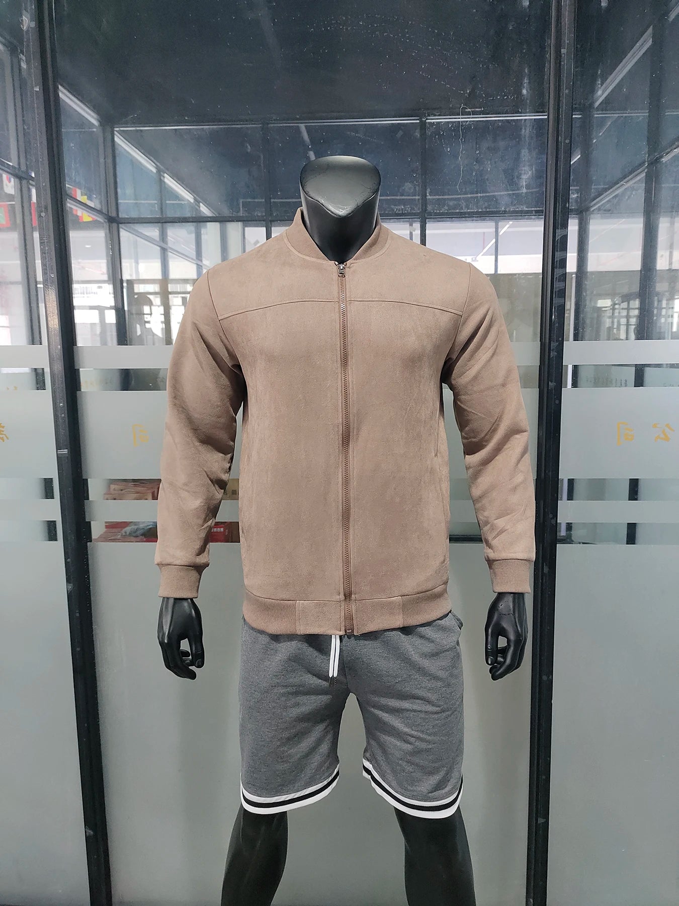 Men’s Minimalist Casual Jacket with Front Zipper Closure