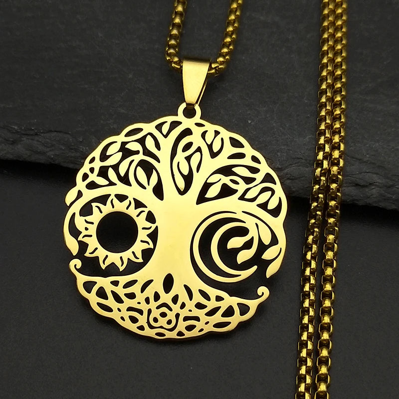 Tree of Life Men’s Necklace – Symbol of Strength and Connection
