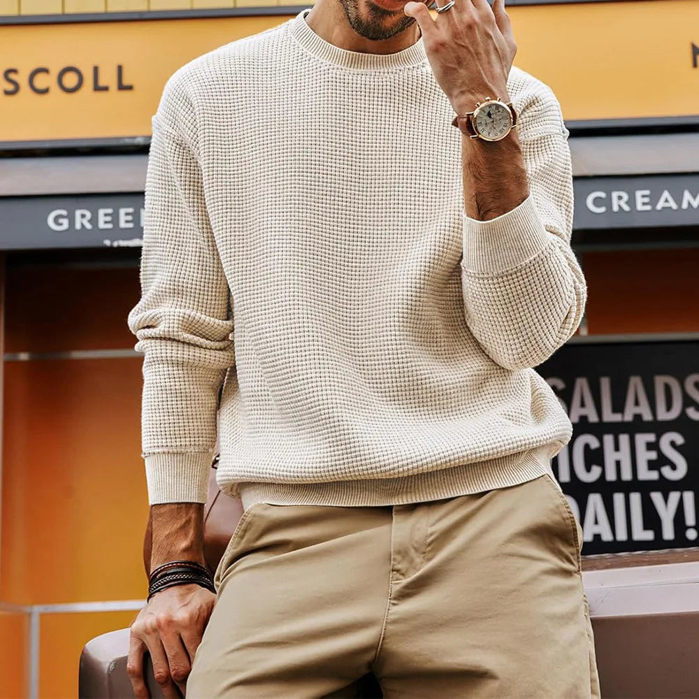 Urban Classic: Solid Color Wedge-Top Pullover Sweater for Men – Soft Knit & Stylish Fit