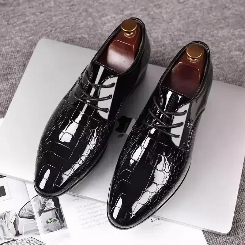 Spitz zulaufende Schuhe in Übergröße – Die neuesten italienischen Oxford-Schuhe für Herren