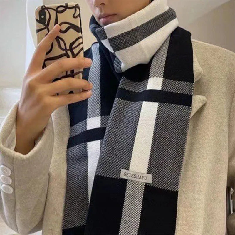 Men’s Geometric Scarf – Modern and Bold Style