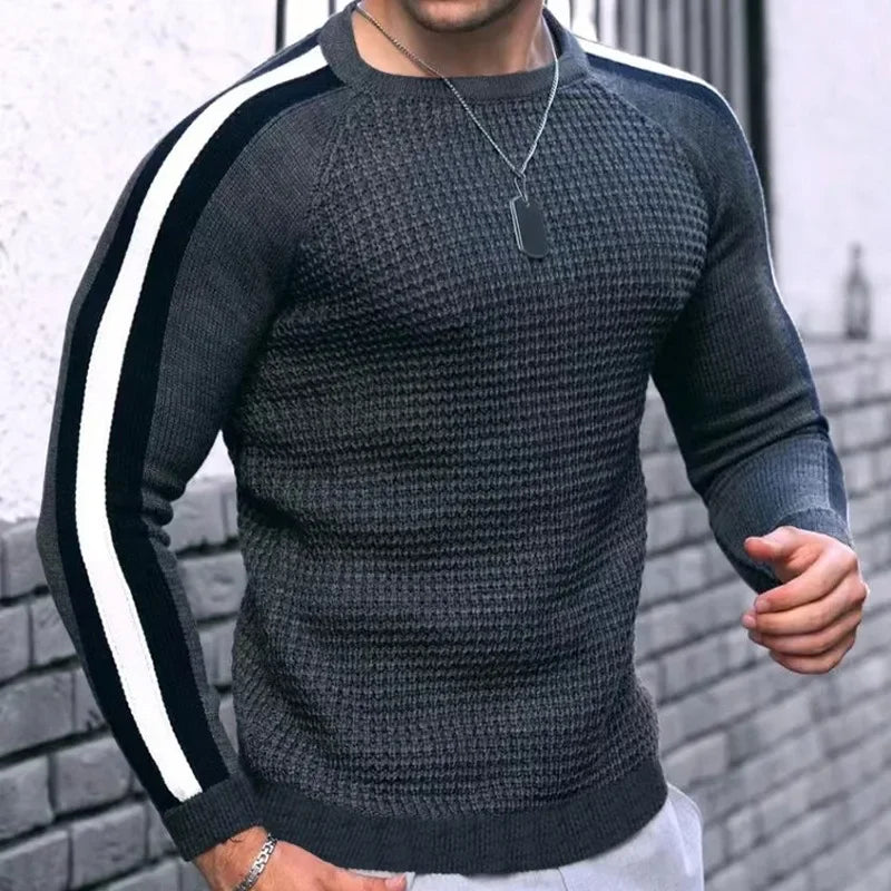 Men’s Athletic Ribbed Knit Sweater with Striped Sleeves – Sleek Casualwear with a Sporty Edge