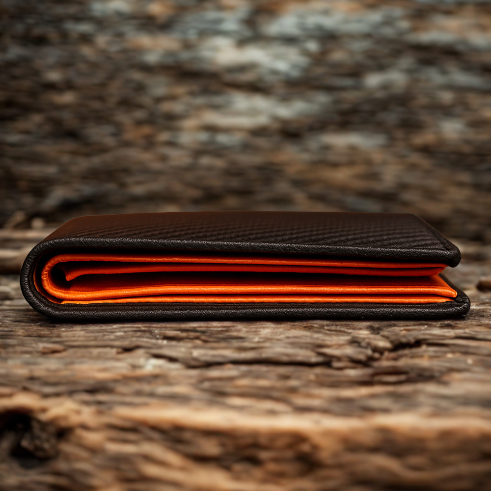 Carteira Masculina de Couro Carbono de Luxo | Fina, Elegante e com Bloqueio RFID