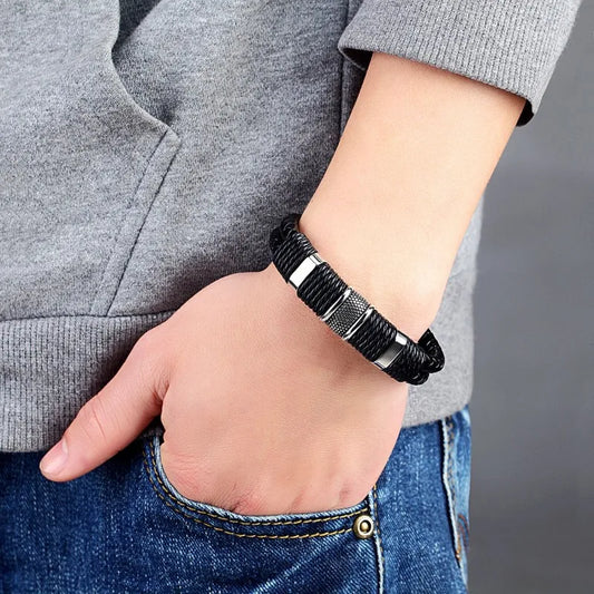 Men’s Premium Braided Leather Bracelet – Strength and Style