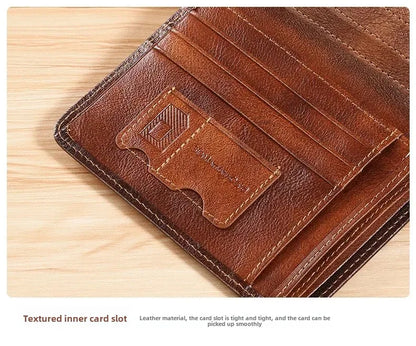 Men’s Leather Wallet with Classic Design and Reinforced Stitching