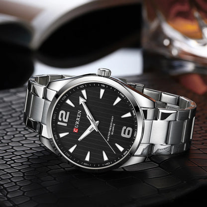 Classic Men’s Watch with Minimalist Design and Metal Band