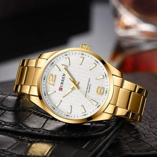 Classic Men’s Watch with Minimalist Design and Metal Band