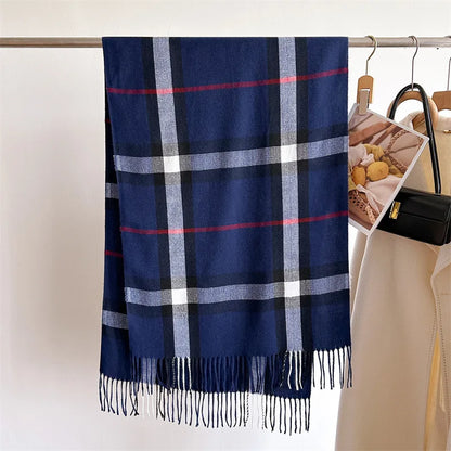 Classic Checkered Scarf with Fringes – Elegance and Comfort