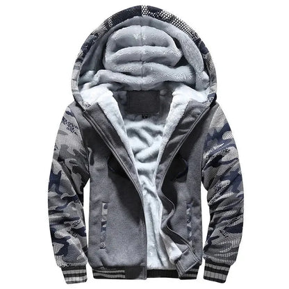 Men’s Fleece-Lined Hoodie with Camouflage Sleeves and Full Insulation