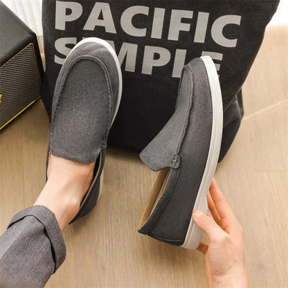 Loafer aus Leder und Wildleder – Klassischer britischer Stil, Herrenschuh 