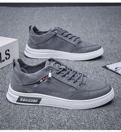 Men's Casual Lace-up Sneakers - Low and Modern Casual Shoes